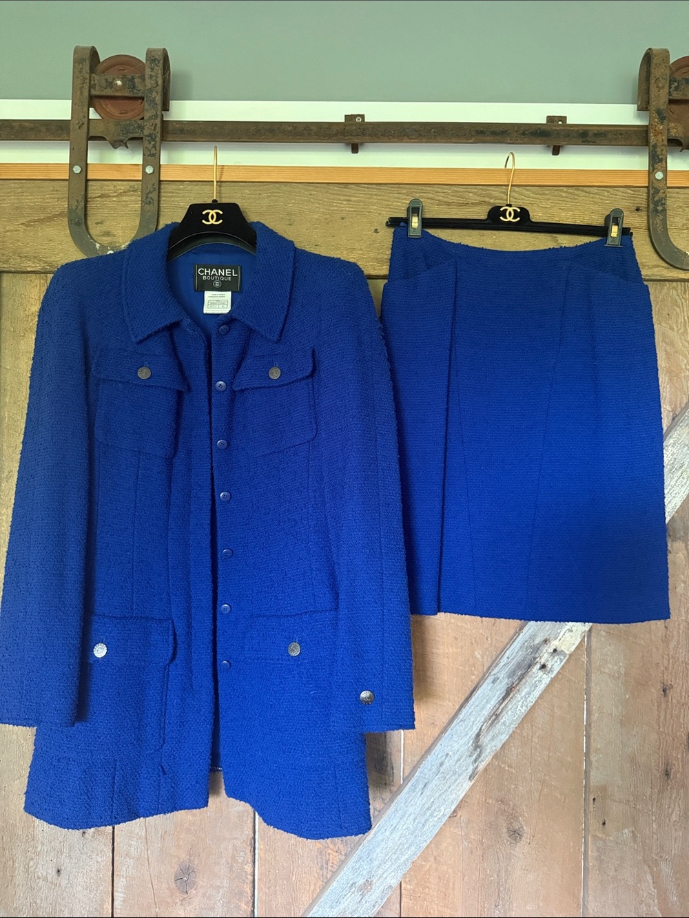 Vintage CHANEL Boutique royal blue wool tweed suit . Jacket and Skirt FALL 1997